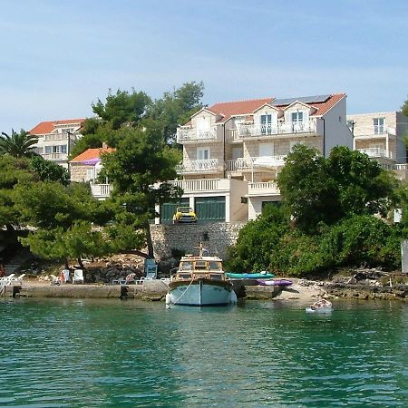 Apartments And Rooms By The Sea Lumbarda, Korcula - 13626 Buitenkant foto