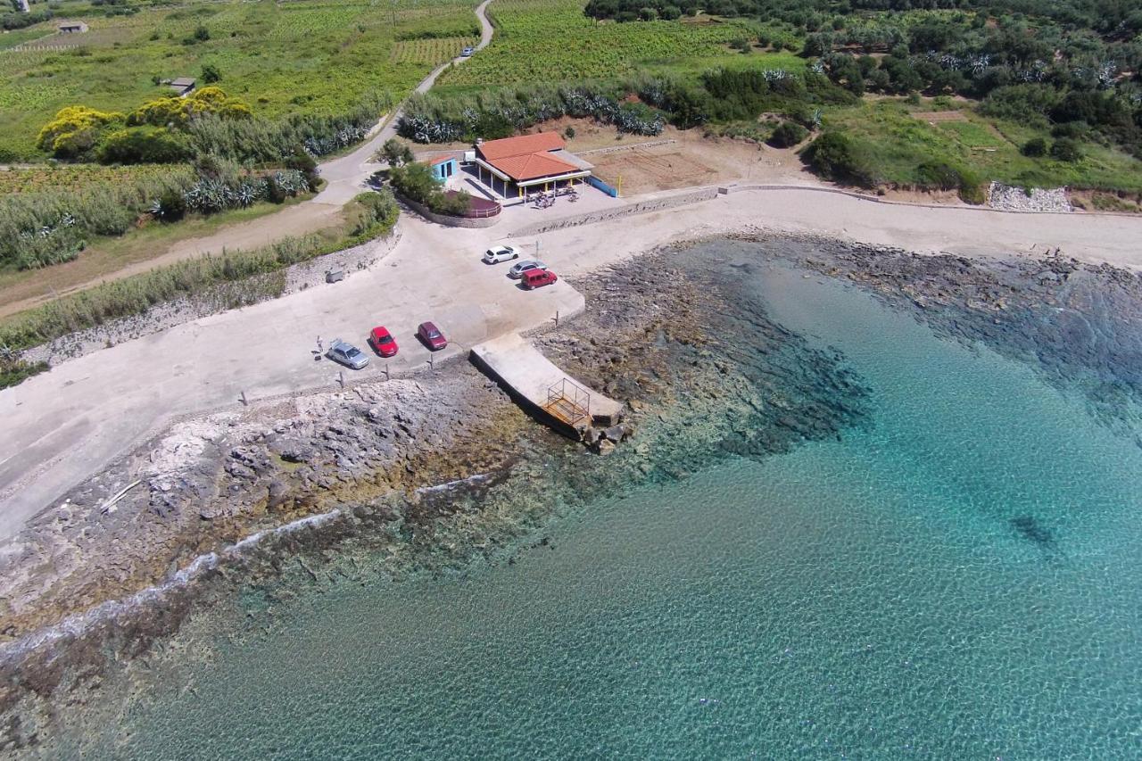 Apartments And Rooms By The Sea Lumbarda, Korcula - 13626 Buitenkant foto